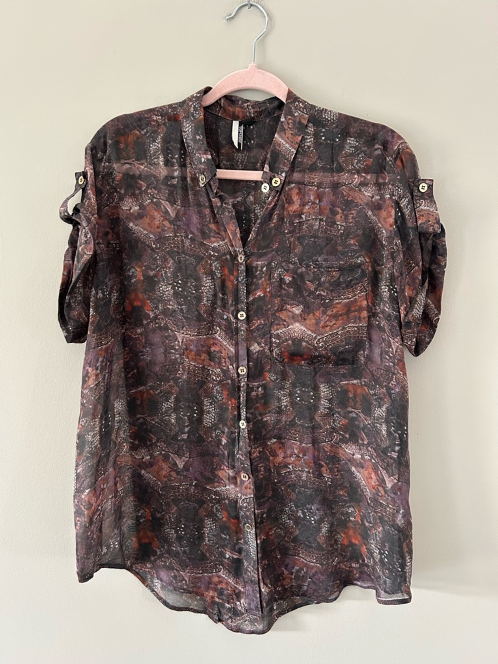 TopShop Pure Silk Retro Androgynous Eclectic Semi-Sheer Short Sleeve Button Top - Picture 2 of 6